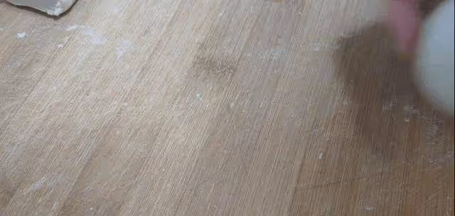 不用開酥不用烤箱,電餅鐺就能做的軟皮綠豆餅,軟糯清甜餡料十足~