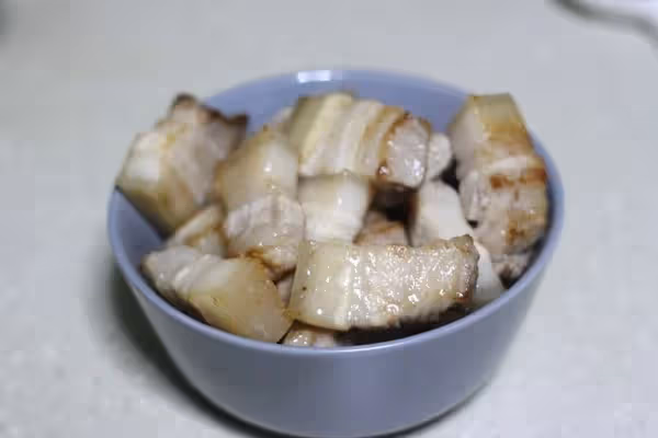 誰說紅燒肉必須炒糖色?掌握好這個小竅門,不用炒糖色~