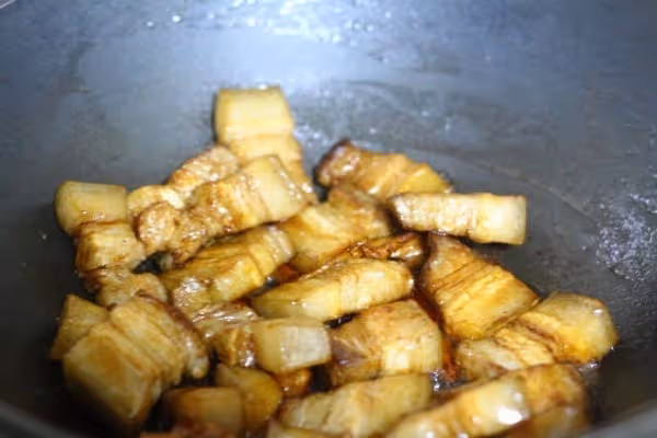 誰說紅燒肉必須炒糖色?掌握好這個小竅門,不用炒糖色~
