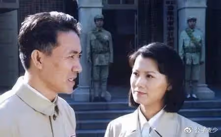 李幼斌:與24年髮妻離婚,轉身迎娶三婚的史蘭芽,愧對前妻和兒子