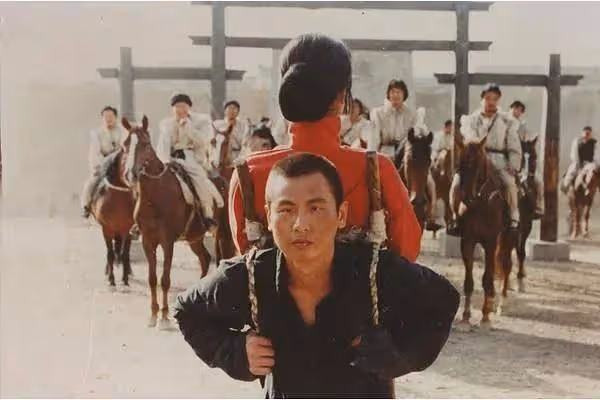 張世:演「趙高」被寫進教科書,出道38年無緋聞,如今他還好嗎?