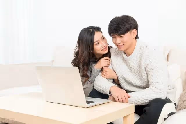小叔子五一假期帶女友來吃飯,婆婆要給1萬1見面禮,我攪黃了婚事