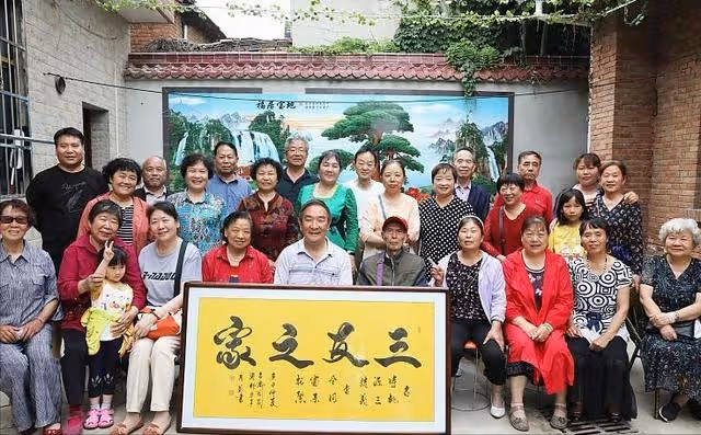 我68歲,五一假期全家聚餐我做了一桌菜,女兒一句話我讓他們滾蛋