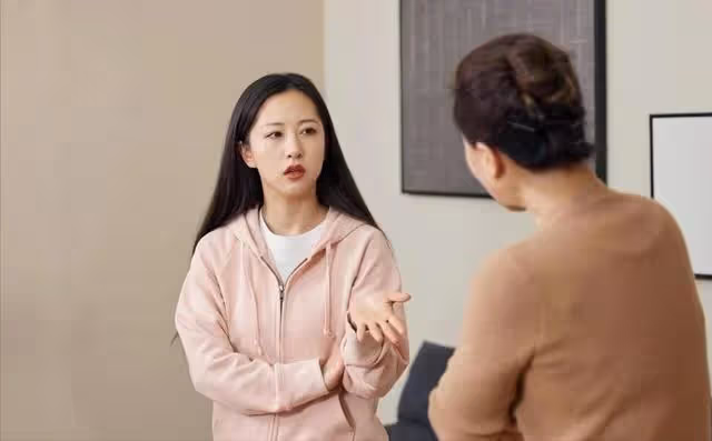 我68歲,五一假期全家聚餐我做了一桌菜,女兒一句話我讓他們滾蛋