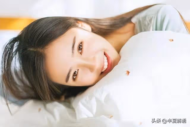 小姑離婚回娘家，每天讓嫂子做飯伺候還掀桌，嫂子：帶上你兒子滾