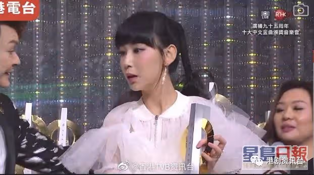 炎明熹計劃考完DSE與同學到台灣旅行!希望留港升讀大學主攻時裝設計