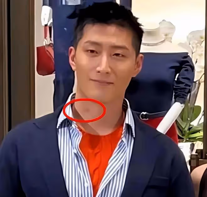 竇驍何超蓮甜蜜合體撈金,男方脖子吻痕明顯!被網友吐槽穿衣難看