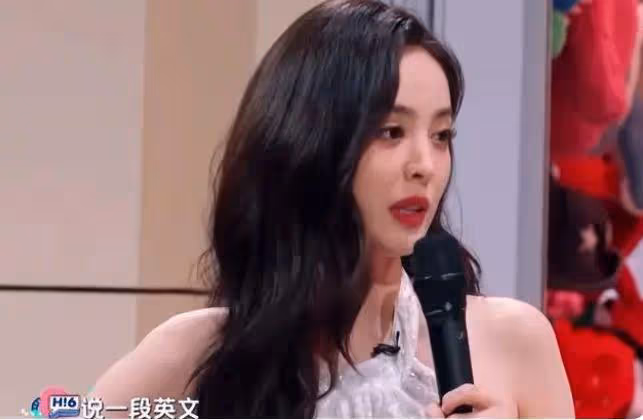 古力娜扎再惹爭議,復刻英文名場面遭吐槽,網友叫她專注演技