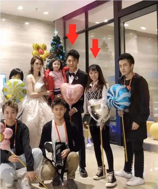 畢瀅承認還是張丹峰經紀人,與網友對罵內心強大,曬美照歲月靜好