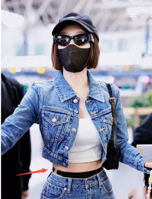 娜扎內褲外穿惹爭議，秦嵐被扒穿過同款褲子，網友評價完全不同