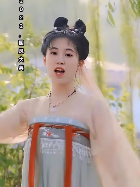 21歲網紅江玥因心臟病猝死離世，最後在醫院的搶救照片曝光