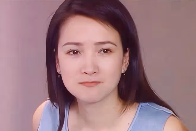 她演遍四大名著，棄同居5年男友，嫁三婚許亞軍，患癌後才懂真愛