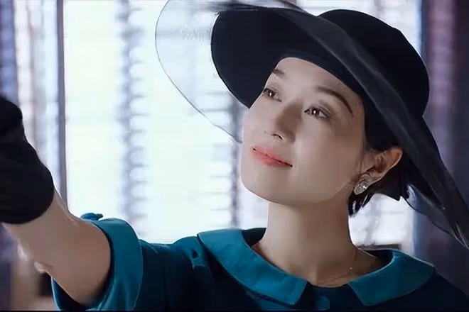內娛真浪費了她的性感，47歲硬演20歲大美女，真看不慣