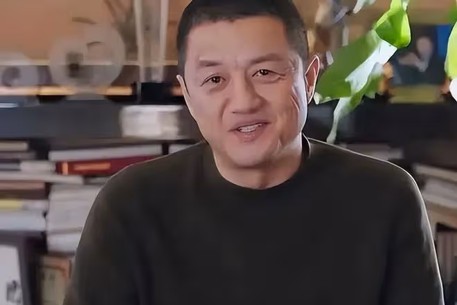 李亞鵬落淚！二婚妻子患基因病，幼女恐遺傳，頻繁出差疑逃避現實