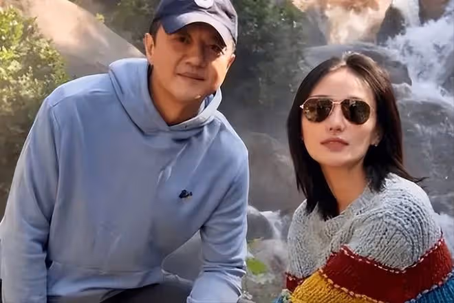 李亞鵬落淚！二婚妻子患基因病，幼女恐遺傳，頻繁出差疑逃避現實