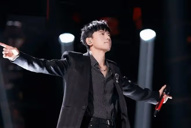汪峰樂壇地位高於張傑,為啥演唱會上座率卻遠不如張傑?三點原因