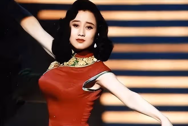 利智:被李連杰寵愛34年,可風光後全是「眼淚」!