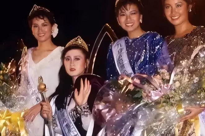 利智:被李連杰寵愛34年,可風光後全是「眼淚」!