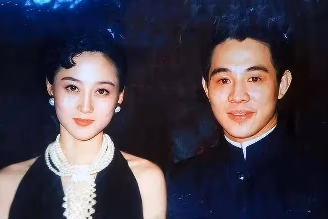 利智:被李連杰寵愛34年,可風光後全是「眼淚」!