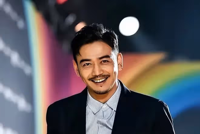 從紅極一時到「消失」,演技再好也無法拯救,楊爍如何自毀前程?