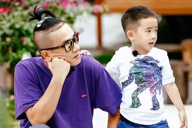 從紅極一時到「消失」,演技再好也無法拯救,楊爍如何自毀前程?