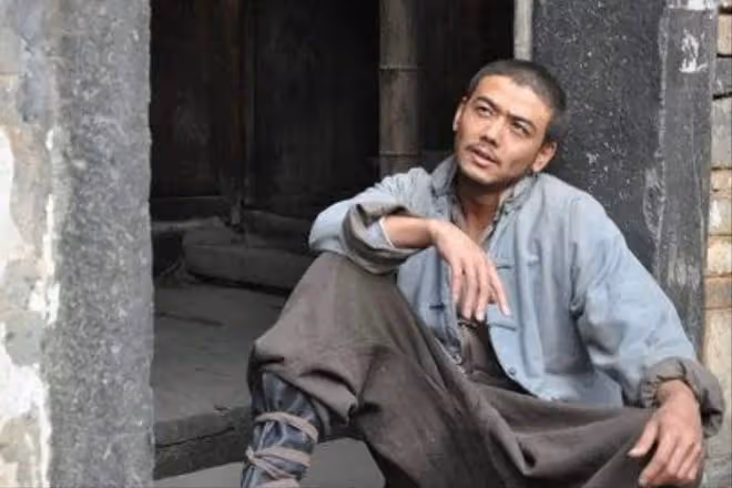 從紅極一時到「消失」,演技再好也無法拯救,楊爍如何自毀前程?