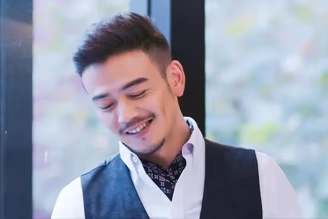 從紅極一時到「消失」,演技再好也無法拯救,楊爍如何自毀前程?