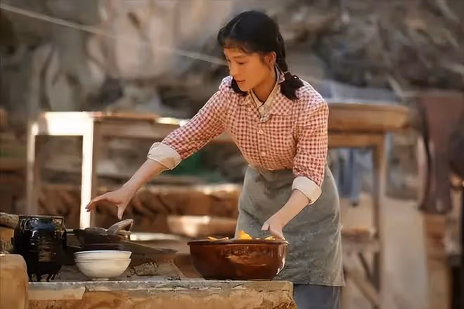 李沁爆火動了誰的奶酪?央視都看不下去了,為她發聲真解氣