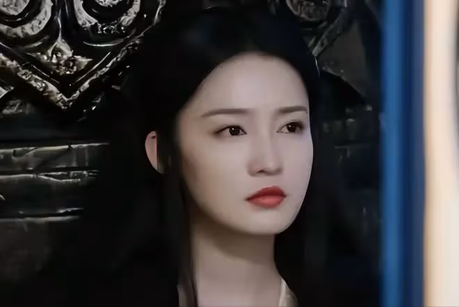 李沁爆火動了誰的奶酪?央視都看不下去了,為她發聲真解氣