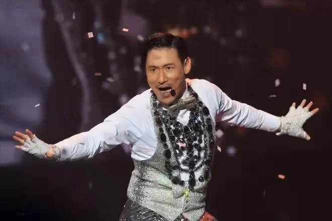 這一次,51歲的汪峰,終於不再被世界寬容