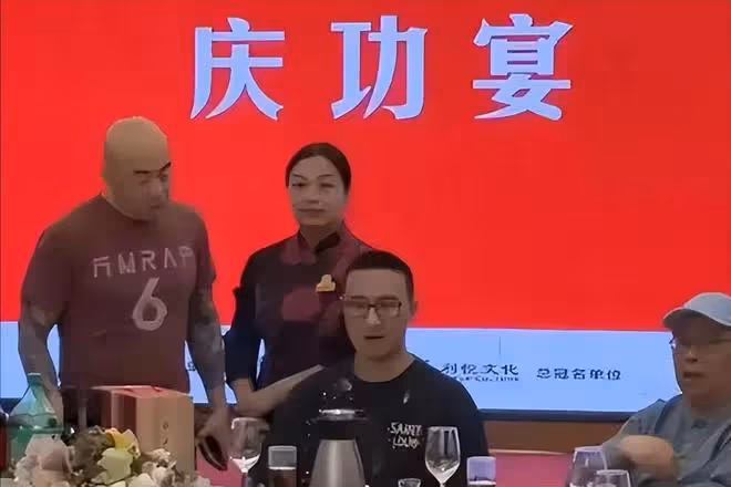 這一次,51歲的汪峰,終於不再被世界寬容