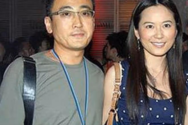 51歲俞飛鴻:沒結婚,但一直有固定伴侶,感謝竇文濤陪了我近20年