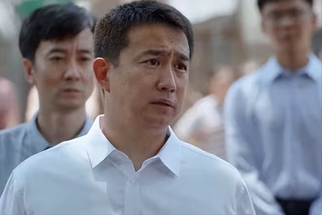 沒想到,快到年底了,51歲的黃磊再以這樣的方式,敗光觀眾緣