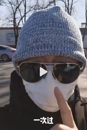 沈曉海:和徐崢在舞廳跳雙人舞賺錢,身邊有女生時往外借錢最大方