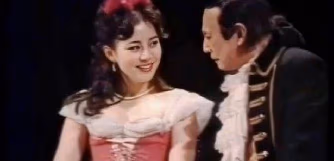 宋丹丹公開承認婚內不忠誠:「我嫁了一個人渣,還生了一個廢物!」