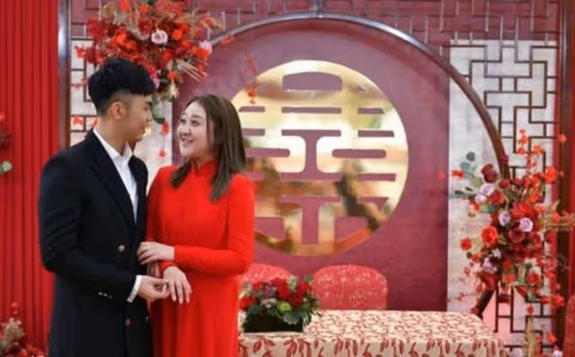 結婚1周年!TVB小生推新歌送富貴老婆,被嘲軟飯男堅持澄清是真愛