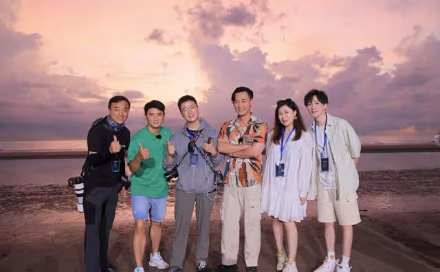 驚喜!網友自曝飛機上看《神探大戰》,轉頭髮現主演在鄰座超幸福