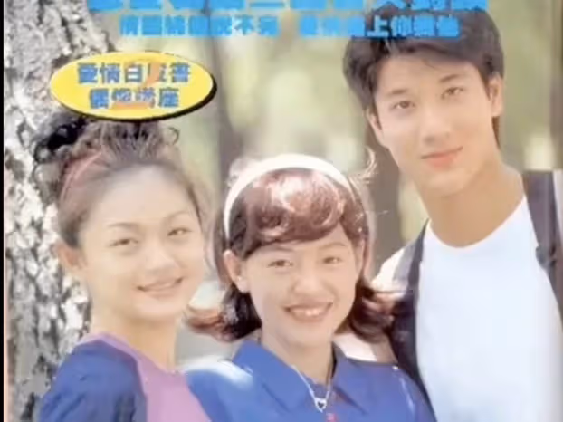 小S攜媽媽和3個女兒參加婚禮,三姐妹穿扮好成熟,一個比一個漂亮
