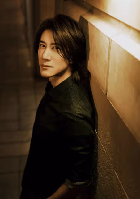 小S攜媽媽和3個女兒參加婚禮,三姐妹穿扮好成熟,一個比一個漂亮