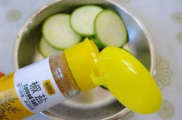 減脂期的晚餐吃它,不僅能幫助減肥,還能補鈣潤膚,別再挨餓啦!