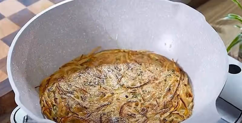 在家做土豆餅,切記不要放麵粉跟澱粉,教你正確做法,酥脆又好吃