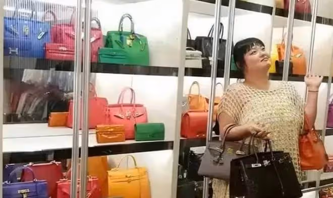 一天9頓！TVB女星吃路邊攤，體重200斤引人擔憂，定居內地成富婆
