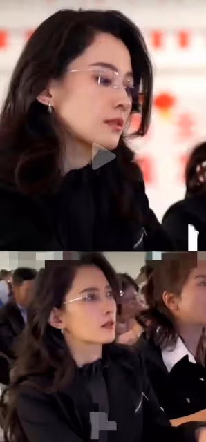 新疆美女李巧火了!她長相酷似李富真,又像胡慧中,顏值不輸明星