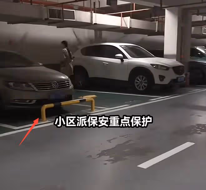 後續!霸占車位的唐沙沙還沒挪車,照片和帳號被扒出,多方發聲