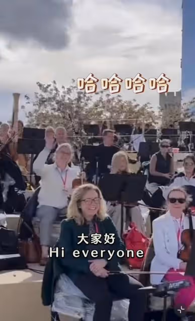 郎朗揭秘參加英王加冕禮細節!與威廉王子摟腰,曾令國王感動含淚