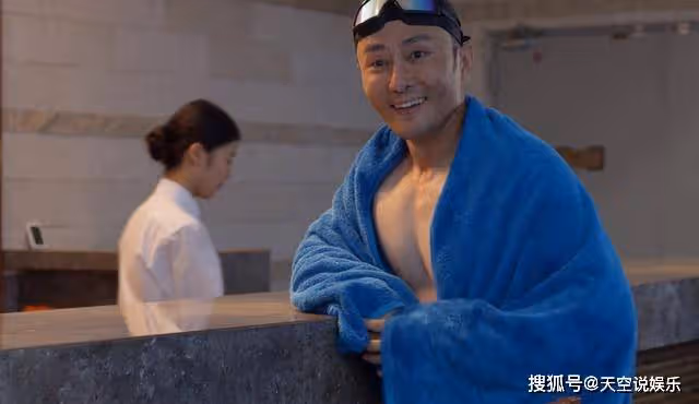 《平凡之路》勞春雪愛上年下男後,才明白她的婚姻不值得同情