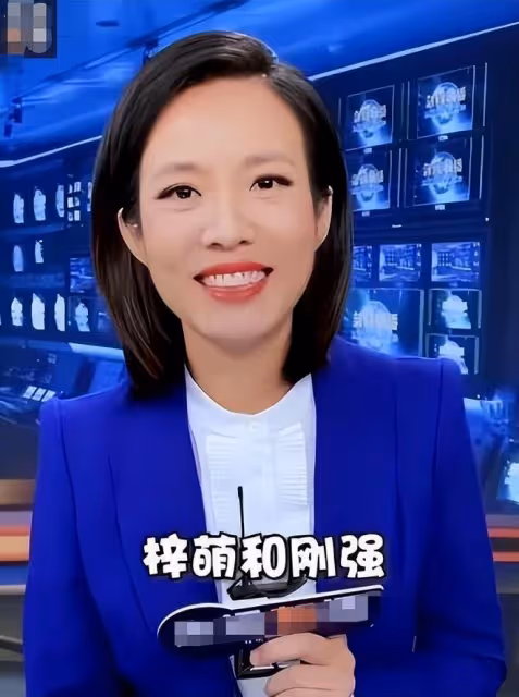 央視再出大失誤：寶曉峰整理頭髮，導播疑開小差，放重播版欲補救