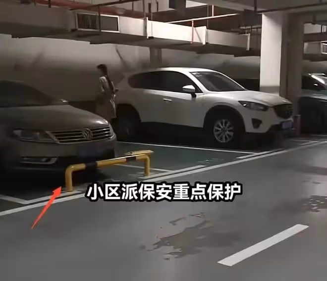 霸占車位女身份被曝，還霸占別人老公做三，其他猛料更讓人沒眼看