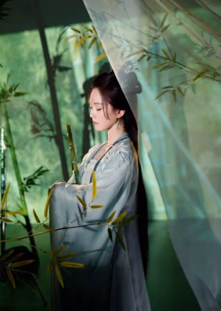 《一念關山》預告片曝光,劉詩詩造型英姿颯爽,與劉宇寧CP感十足