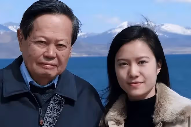 楊振寧:我有月薪百萬,把財政大權都交給妻子,她的回答令人淚目